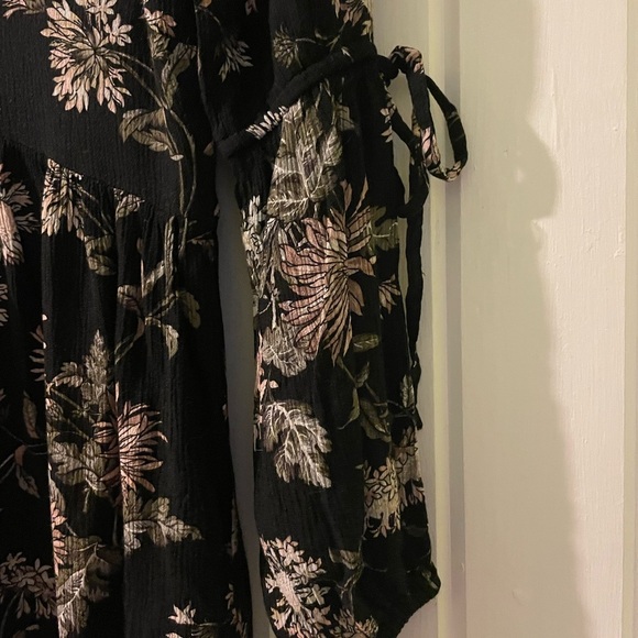 American Eagle Outfitters XXS EUC - Picture 3 of 9